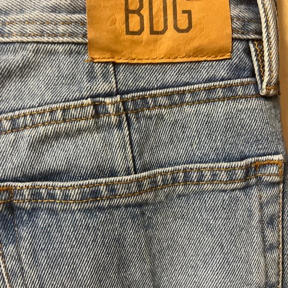 BDG Urban Outfitters Mens Blue Jeans Size 33/32* Light Wash Dad Slim Tapered Fit - Picture 2 of 6